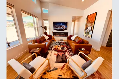 240 N 250 W, Torrey, UT 84775 - Photo 10