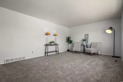 1742 N 1450 W, Layton, UT 84041 - Photo 4