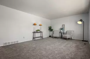 1742 N 1450 W, Layton, UT 84041 - Photo 4