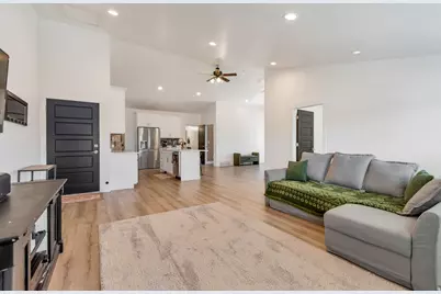 13324 S Heritage Farms Cv W #124, Riverton, UT 84065 - Photo 68