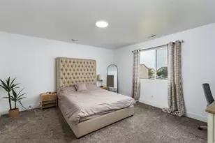 1126 W Stonehaven Dr, North Salt Lake, UT 84054 - Photo 10