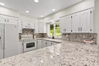 1200 Aspen Dr, Logan, UT 84341 - Photo 10