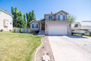 94 E 550 S, Kaysville, UT 84037 - Photo 2