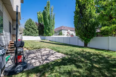 94 E 550 S, Kaysville, UT 84037 - Photo 10