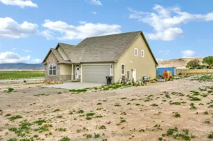 380 W Mountain Vw Ln, Lyman, UT 84749 - Photo 2