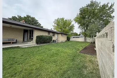 1318 W 5000 S, Taylorsville, UT 84123 - Photo 32