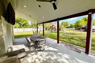 60 E 300 S, Hyrum, UT 84319 - Photo 18