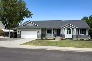 16 S 1185 E, Pleasant Grove, UT 84062 - Photo 2