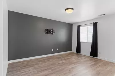 1121 W Lancelot Ln, West Haven, UT 84401 - Photo 20