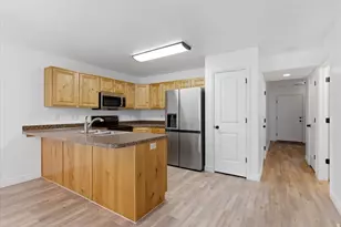 1121 W Lancelot Ln, West Haven, UT 84401 - Photo 8