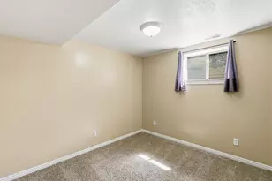 769 N 825 W, Clearfield, UT 84015 - Photo 32