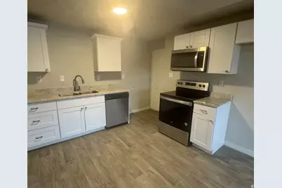 5127 W Verdugo Dr, Salt Lake City, UT 84118 - Photo 6