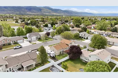 1341 N 325 E, Layton, UT 84041 - Photo 28