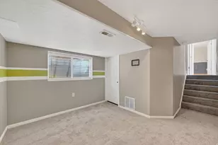 1341 N 325 E, Layton, UT 84041 - Photo 16