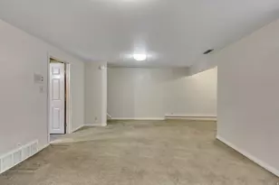 843 E Three Fountains Dr, Murray, UT 84107 - Photo 24
