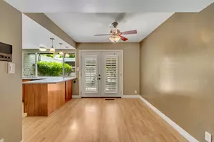 843 E Three Fountains Dr, Murray, UT 84107 - Photo 8