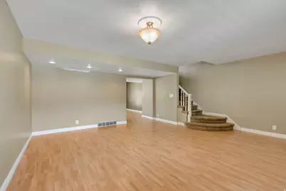 843 E Three Fountains Dr #263, Murray, UT 84107 - Photo 4