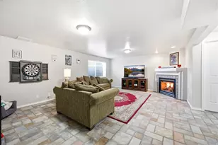 9787 S Garden Glen Rd, South Jordan, UT 84095 - Photo 24