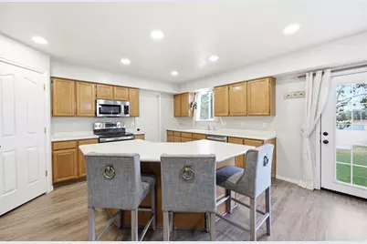 9787 S Garden Glen Rd, South Jordan, UT 84095 - Photo 10