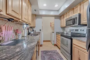 9194 S Jefferson Pl, Sandy, UT 84070 - Photo 4