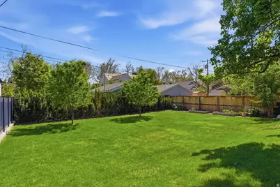1940 E Hubbard Ave S, Salt Lake City, UT 84108 - Photo 30