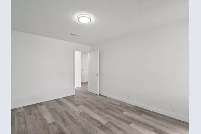 1860 W 500 N #C24, Salt Lake City, UT 84116 - Photo 16