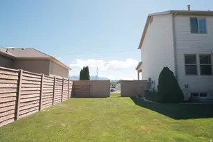 5483 S 3275 W, Roy, UT 84067 - Photo 4