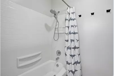 223 E 2050 N, Centerville, UT 84014 - Photo 54