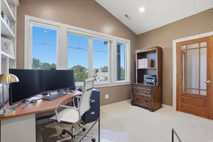 223 E 2050 N, Centerville, UT 84014 - Photo 36