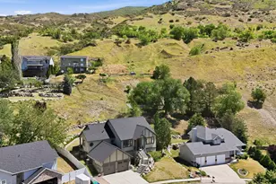 223 E 2050 N, Centerville, UT 84014 - Photo 70
