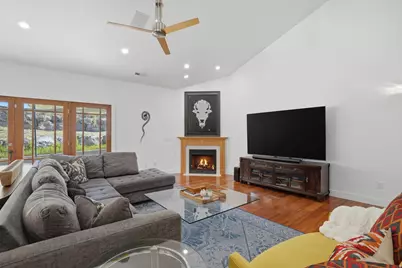 223 E 2050 N, Centerville, UT 84014 - Photo 8
