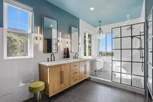 223 E 2050 N, Centerville, UT 84014 - Photo 26
