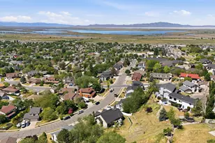 223 E 2050 N, Centerville, UT 84014 - Photo 74