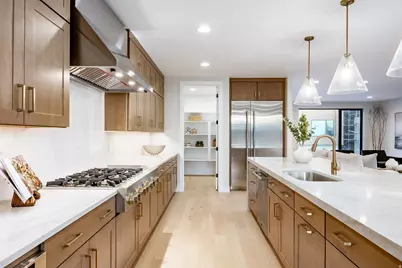 4442 S Holladay Park Ln E, Holladay, UT 84124 - Photo 4