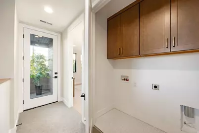 4442 S Holladay Park Ln E, Holladay, UT 84124 - Photo 32