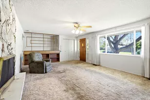 827 E 400 S, Orem, UT 84097 - Photo 2