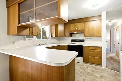 827 E 400 S, Orem, UT 84097 - Photo 4