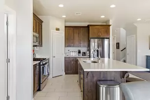 1029 N Casitas Loop, Washington, UT 84780 - Photo 4
