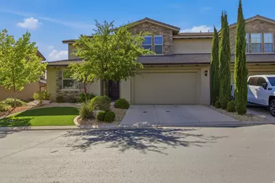 1029 N Casitas Loop, Washington, UT 84780 - Photo 2