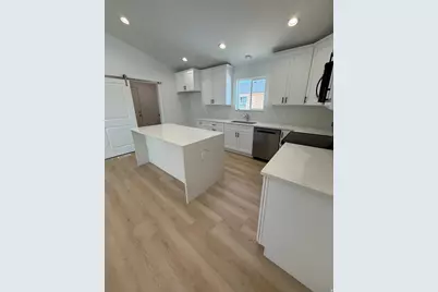 2392 E Yellow Blossom St #475, Eagle Mountain, UT 84005 - Photo 2