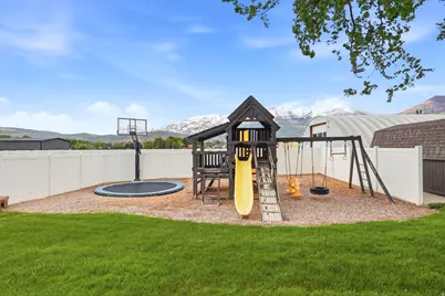 4922 W 11000 N, Highland, UT 84003 - Photo 12
