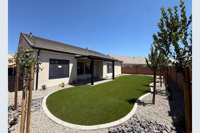 2002 N Creek Side, Washington, UT 84780 - Photo 4