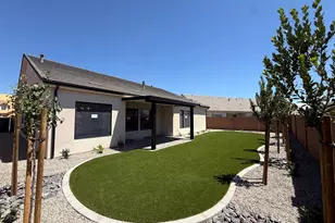 2002 N Creek Side, Washington, UT 84780 - Photo 4
