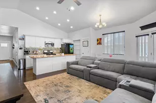 237 W 125 N, Clearfield, UT 84015 - Photo 10