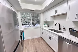 4953 S Eastridge Ln, Salt Lake City, UT 84117 - Photo 12