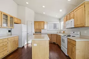 1591 W Renaissance Way, Springville, UT 84663 - Photo 12
