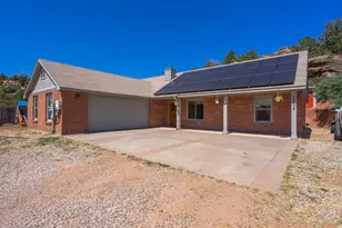 1504 N Rome Way, Apple Valley, UT 84737 - Photo 2