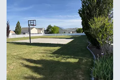 3957 W Red Tail Dr S, Riverton, UT 84065 - Photo 8