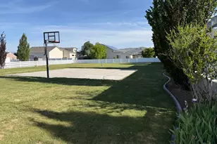 3957 W Red Tail Dr S, Riverton, UT 84065 - Photo 8