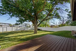 107 W 2200 N, Sunset, UT 84015 - Photo 20